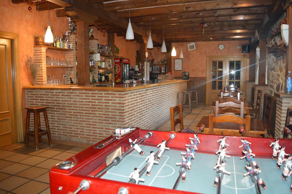 Hostal Revinuesa Exteriér fotografie