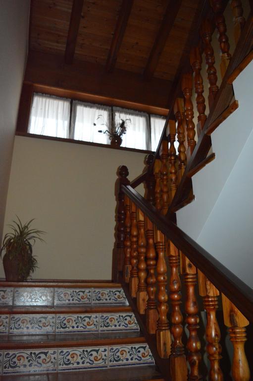 Hostal Revinuesa Exteriér fotografie
